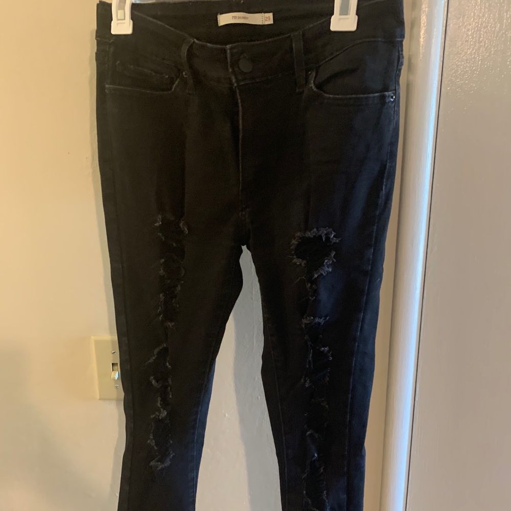 Levis